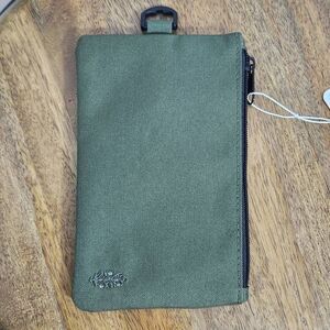 Free People Movement Green Phone Sling NWT FP Movement Green Phone Case